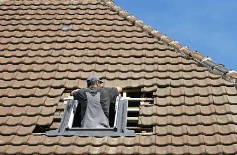 Pose de velux - Montigny-sur-Loing